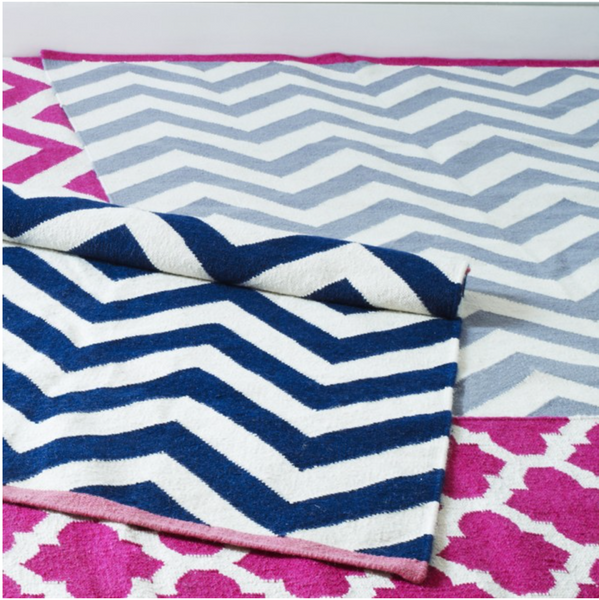 Tribeca Chevron Rug Cream and Grey with Fuchsia Edge